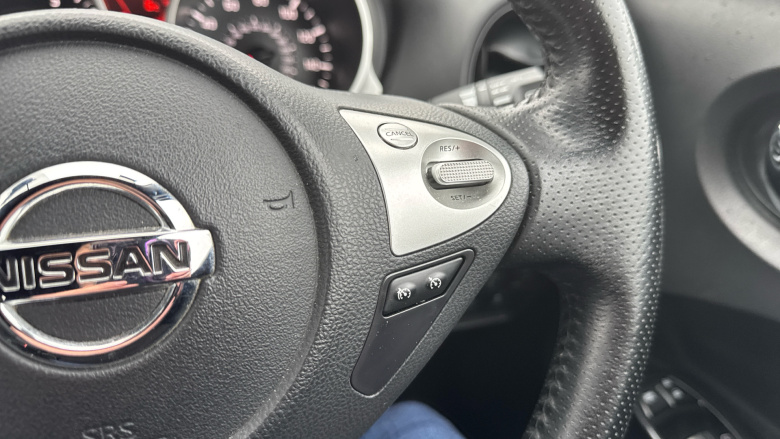 Nissan Juke 1.2 DiG-T Tekna 5dr Petrol Hatchback